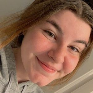 Meet your Posher, Stella